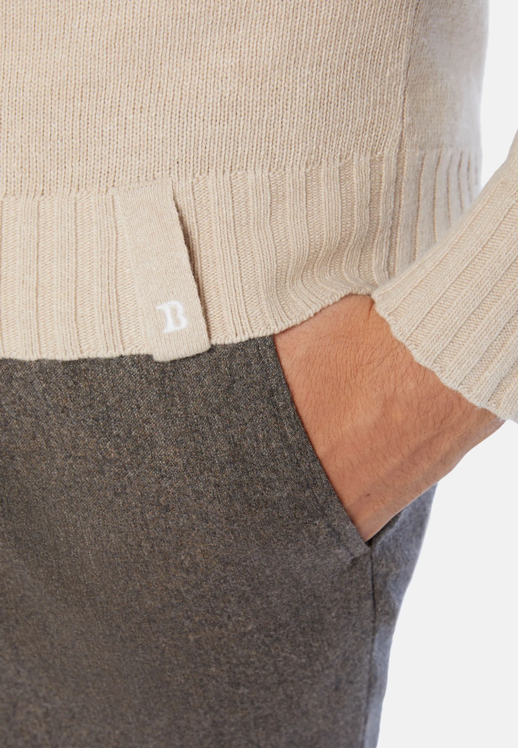 Crew Neck Jumper in a Cashmere Blend|Boggi Milano Online